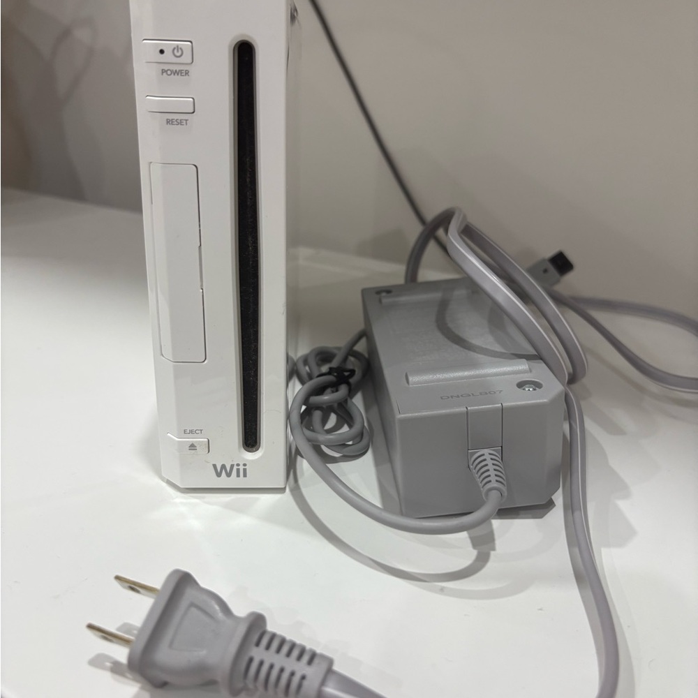White Wii Console
